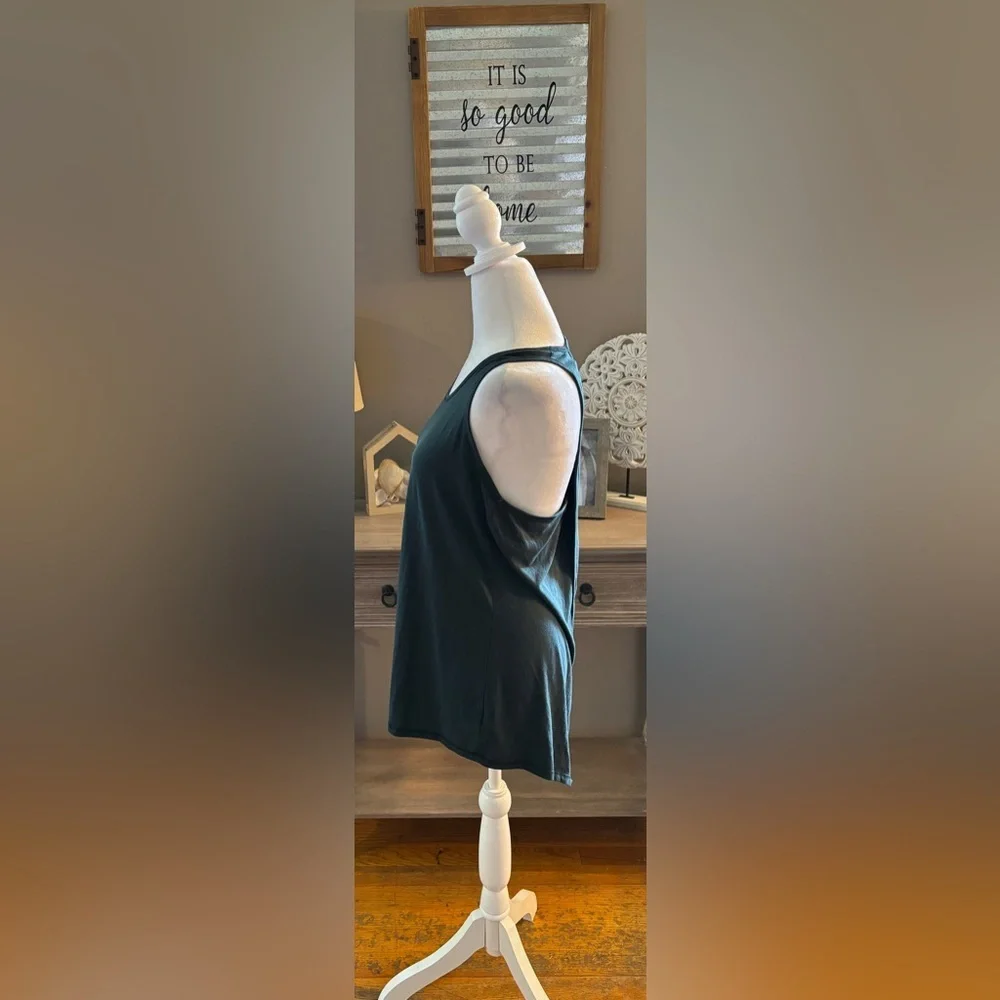 Athleta Essence Tie Back Tank - Picture 2 of 7